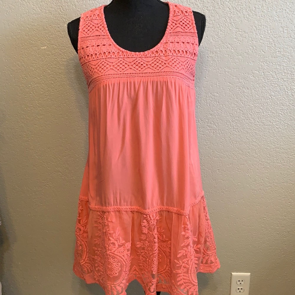 Monoreno lace and crocheted dress size small